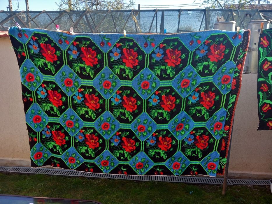 Covoare și carpete cusute manual