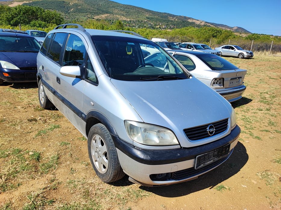 Opel Zafira A 1.8 НА ЧАСТИ