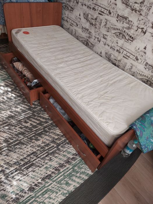 Срочно продам кровать!!!