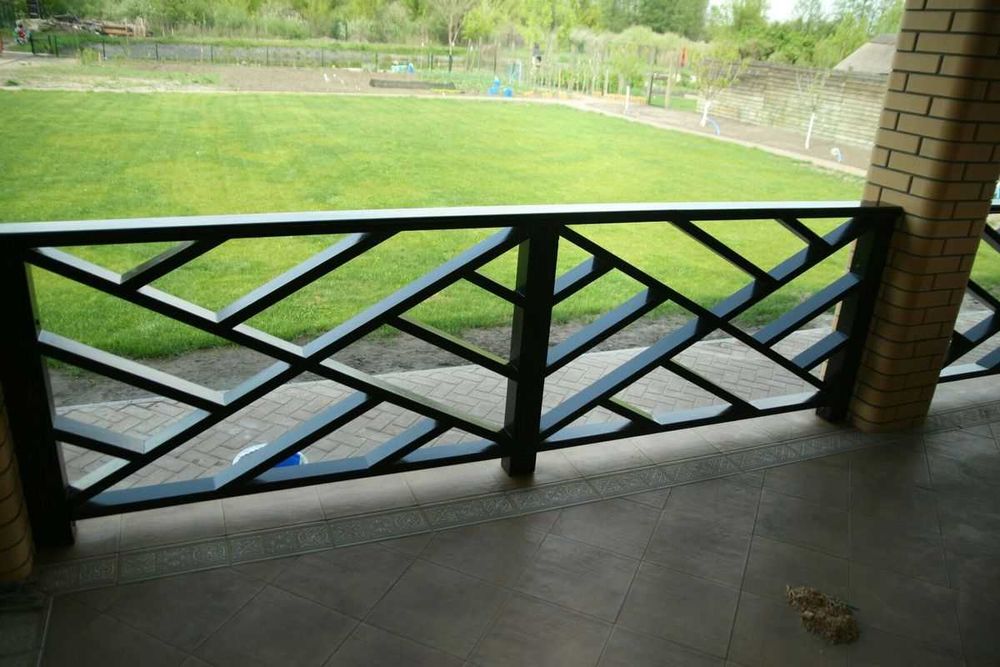 Scări interioare & balustrade din fier– la comandă Brașov & Covasna