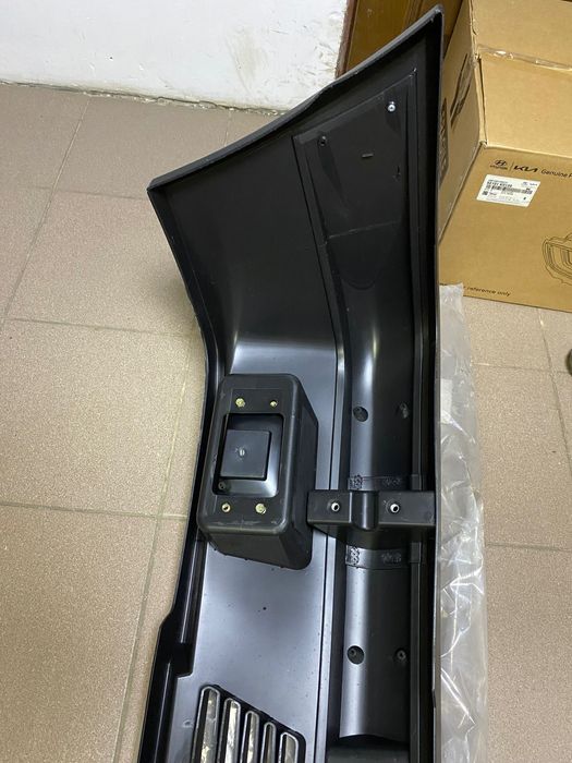 Бампер передний Мерседес W124 AMG в сборе