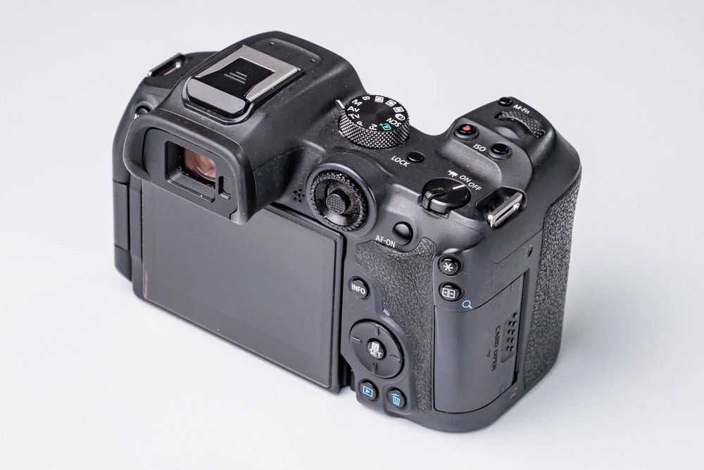 Canon Eos R7 + Metabones SPEED BOOSTER Ultra T 0.71x