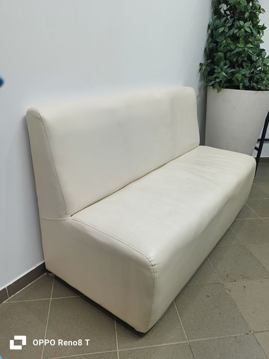 Продам диванчик для прихожей.