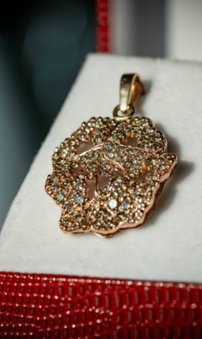 Pandant diamante aur 18k certificat