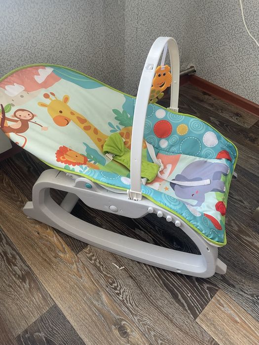 Продам детское кресло качалку