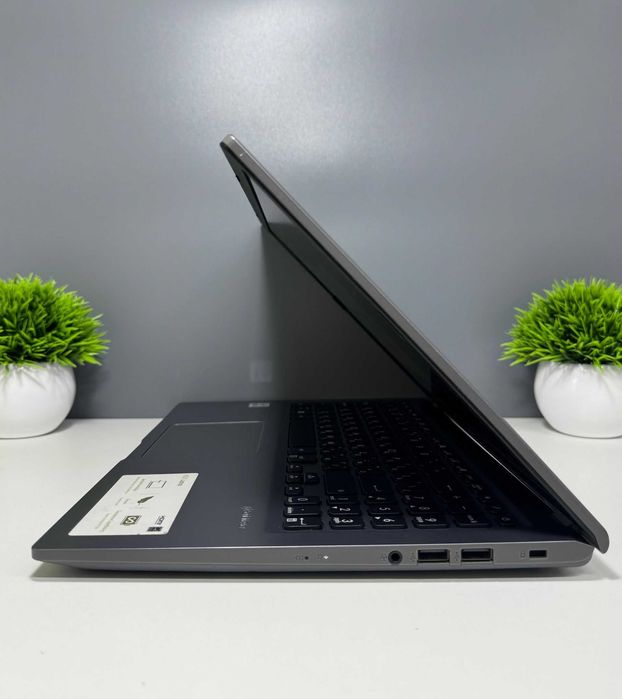 "Ломбард Белый" Asus Core i7/10 пок