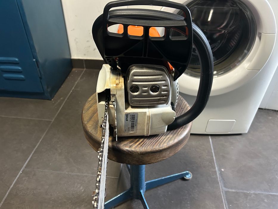 Vând Stihl MS 231 original