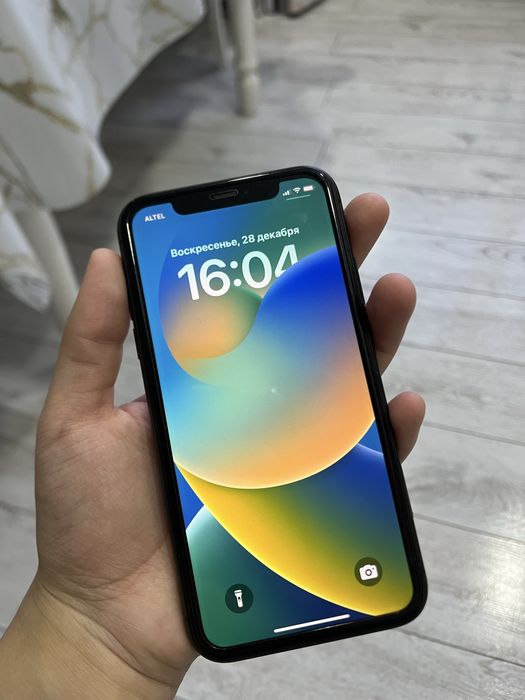 iPhone 11 с чехлами
