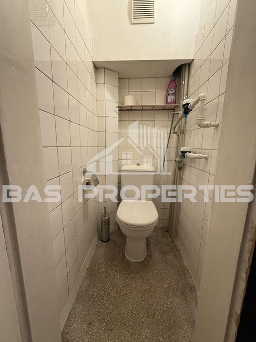 Дава се под наем Тристаен апартамент в София, Гео Милев - 92 кв.м за 650 € - Снимка #12