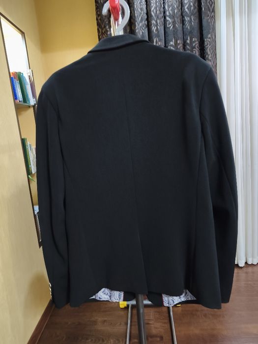 Стильный мужской пиджак с дизайнерской подкладкой (Slim Fit)