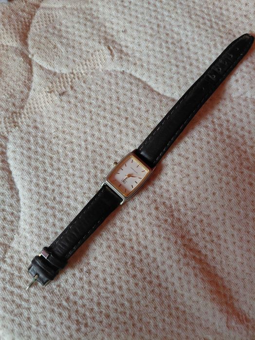 Дамски часовник  Q&Q винтидж