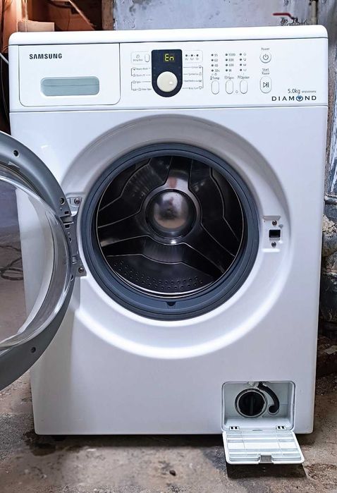 Пералня Samsung WF8500NMW - слим, 5 kg