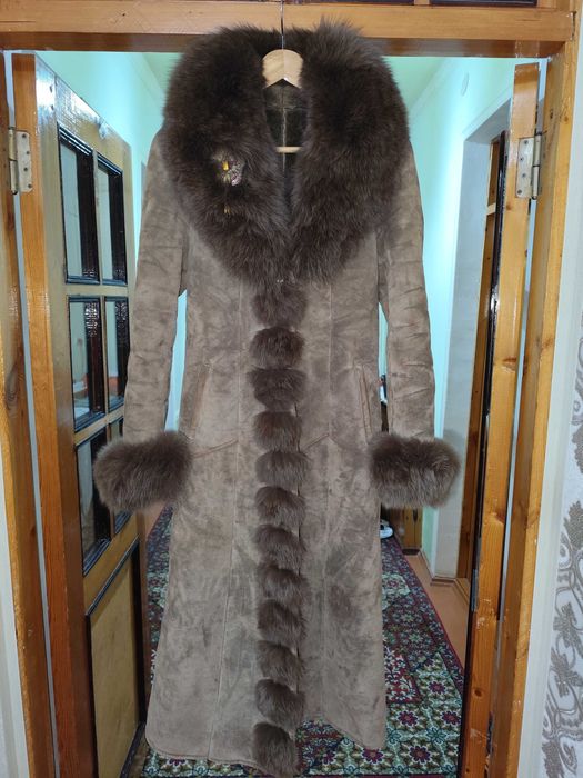 Пальто дублёнка продаётся