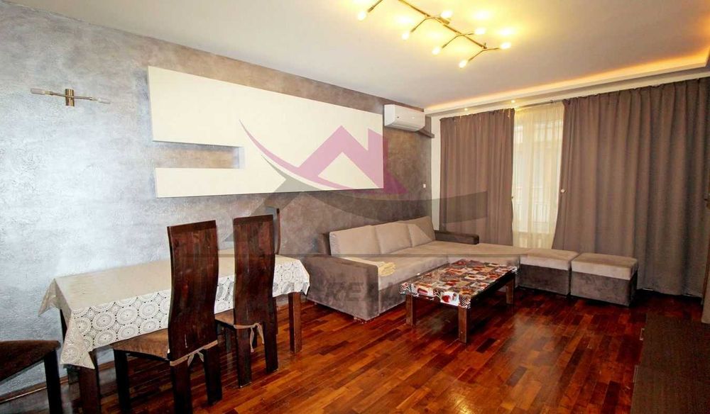 Дава се под наем Тристаен апартамент в Варна, Базар Левски - 100 кв.м за 940 € - Снимка #1