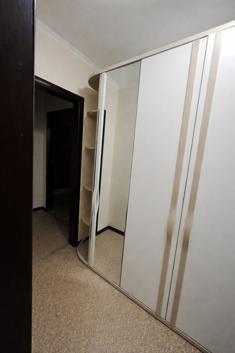 Продам срочно прихожую