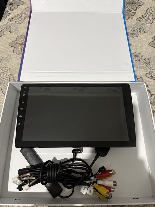 Продам Аатомагнитолу Андройд