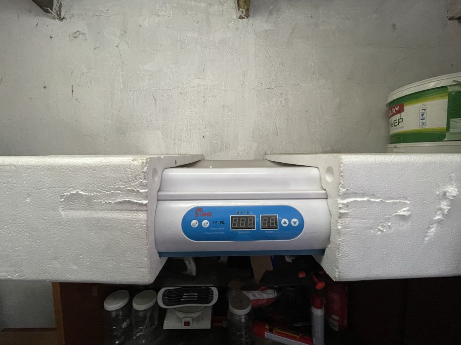 продам инкубатор на 360 яиц