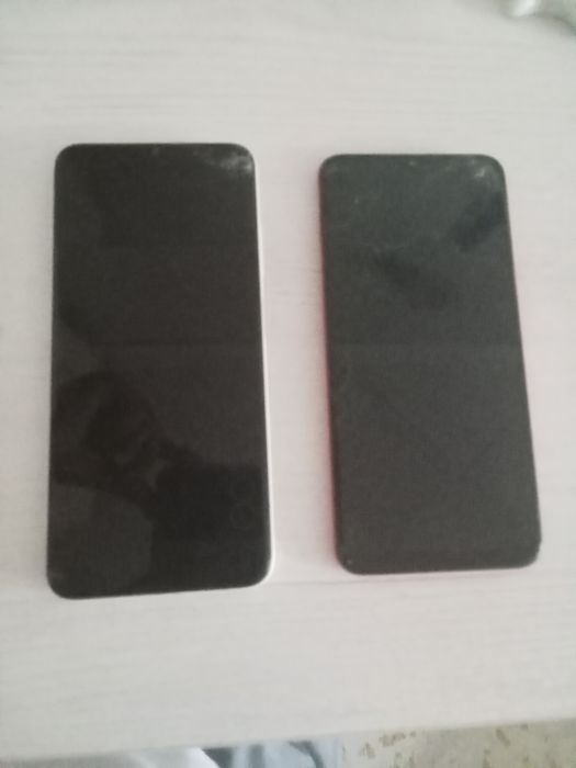 Продаю телефон не рабочий