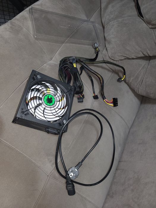 Блок питания gamemax-gp650