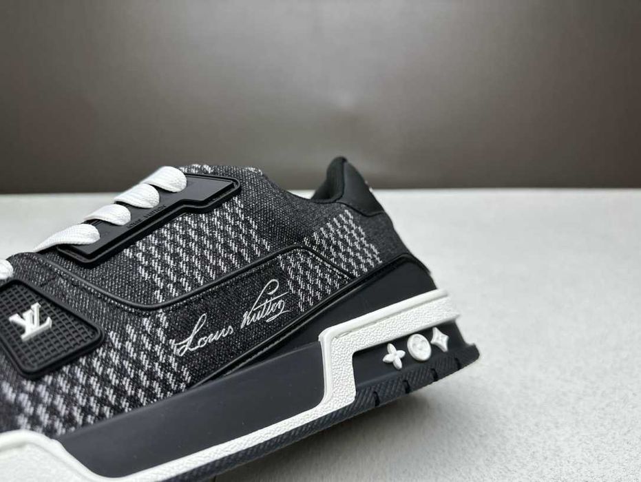Adidasi Louis Vuitton Trainer