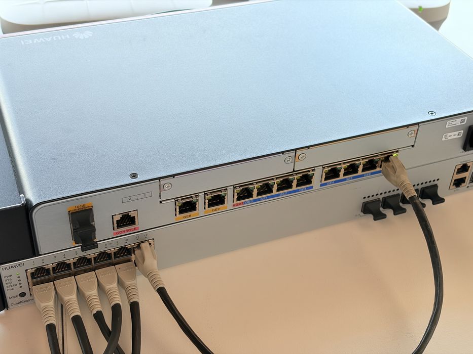 Solutie WiFi Enterprise Huawei