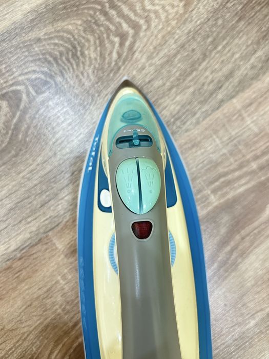 Утюг компания Tefal