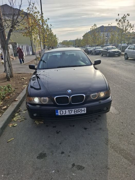 Se vinde BMW 525  d an 2003