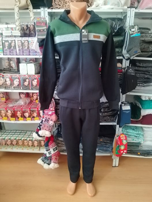 Мъжки екипи, българско производство.