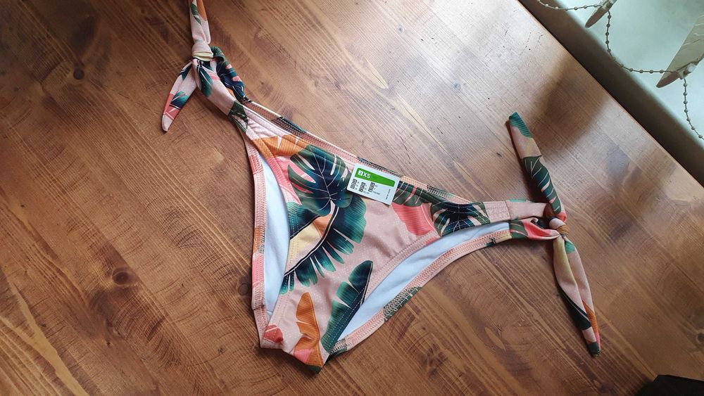 НОВО Долнище на бански OLAIAN - XS и S