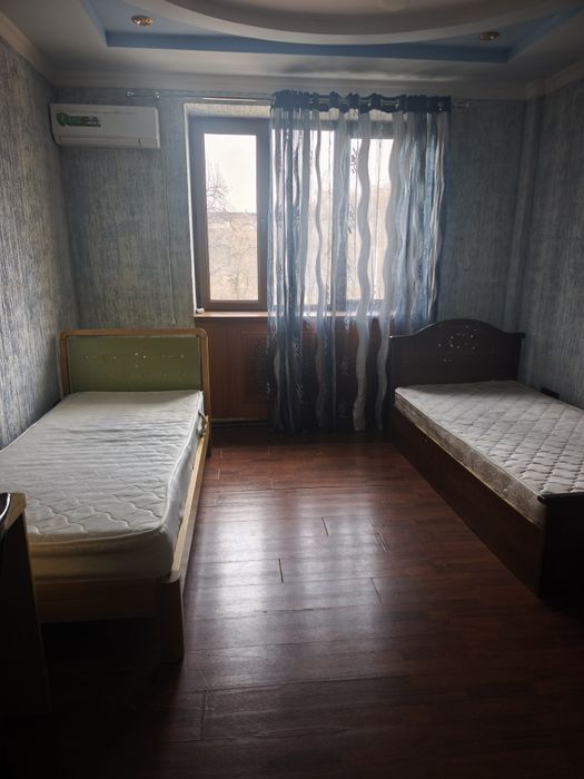 Метро КОСМОНАВТЫ 3/3/8 Шарафа Рашидова дом13 , 115 м2дом 13