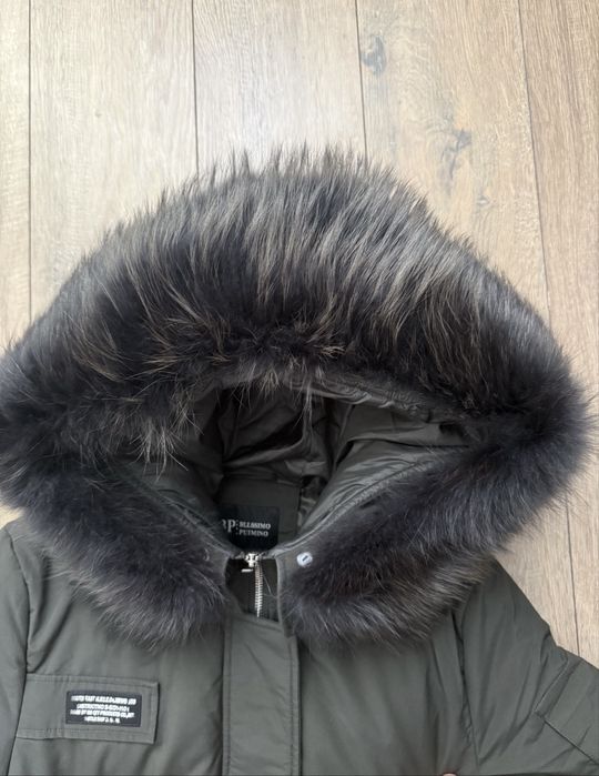 Продам женский пуховик