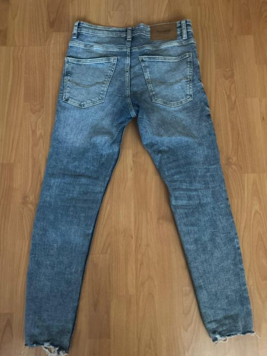 Blugi albaștri Pull & Bear