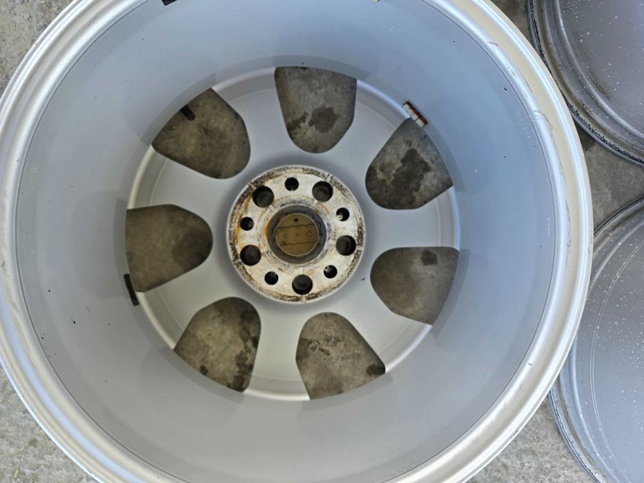 Оригинални алуминиеви джанти 5х112 /17"