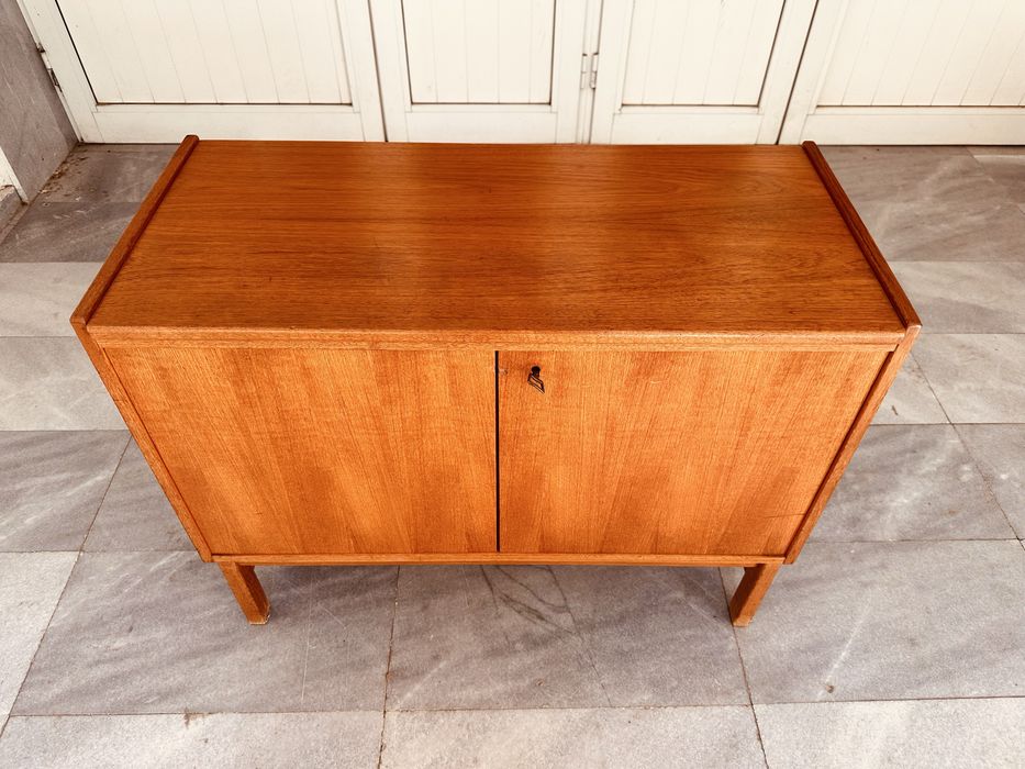 Скандинавски бар шкаф от тиков фурнир – Mid Century Modern, 60-те години