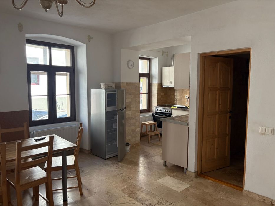 Inchiriez apartament 55 mp - Strada Castelului. Disponibil 1 iulie