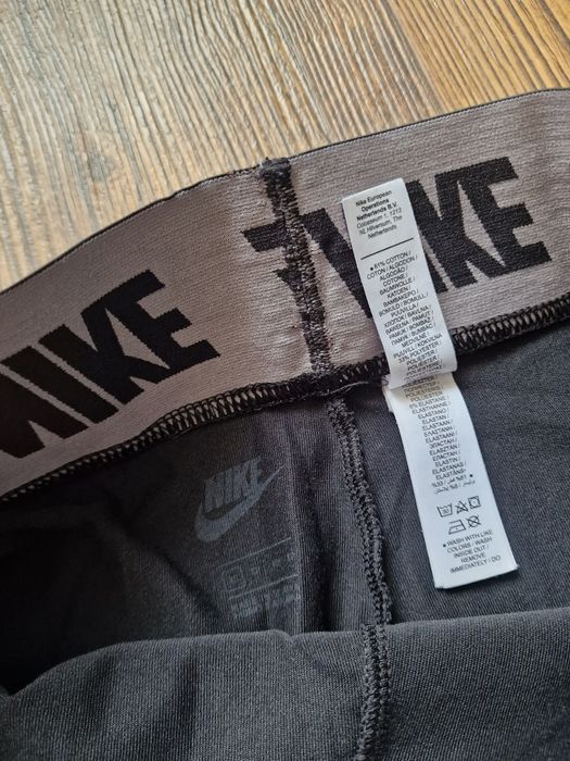 Сет страхотни дамски спортни клинове NIKE размер  XS / S