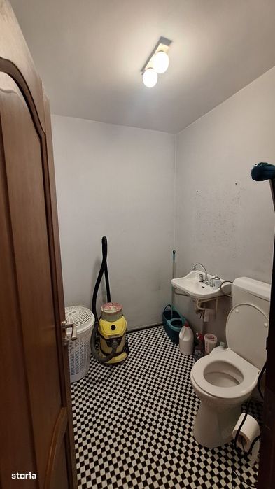 Apartament 4 camere, balcon, etaj 3, Râșnov
