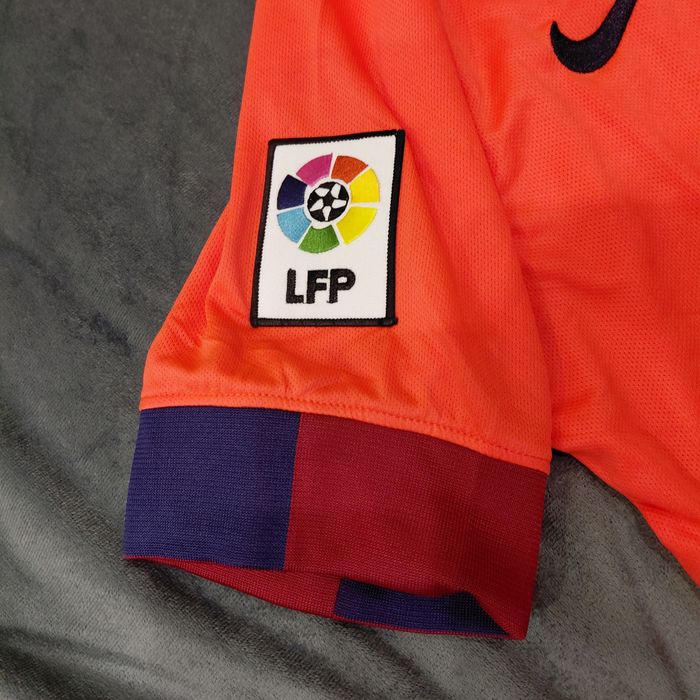 NIKE Ретро футболна тениска/фланелка на Barcelona НОВА