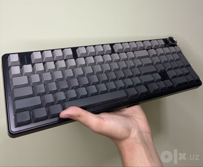 Aula F99 Pro новая