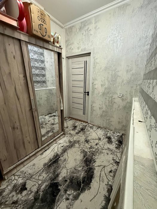 Srochna 1 xonalik  2 xona qilingan  Kvartira sotiladi