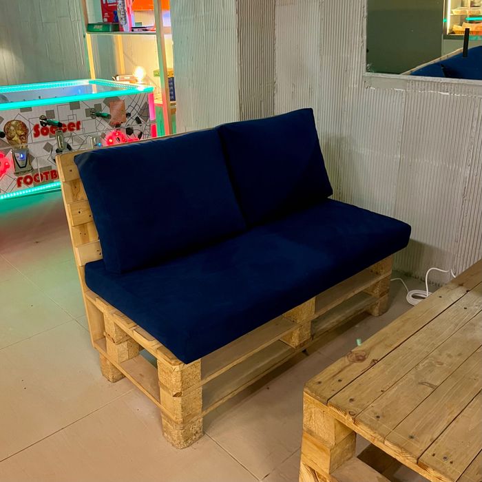 Паллеты с подушками!!!