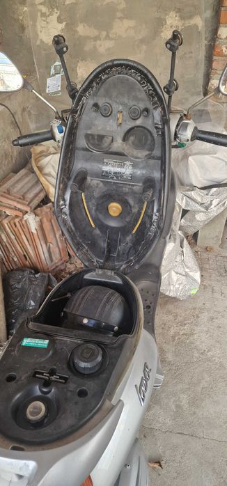 Скутер Peugeot looxor 100cc