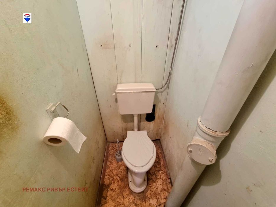 Продава се Тристаен апартамент в Русе, Дружба 1 - 80 кв.м за 526 €/кв.м - Снимка #11