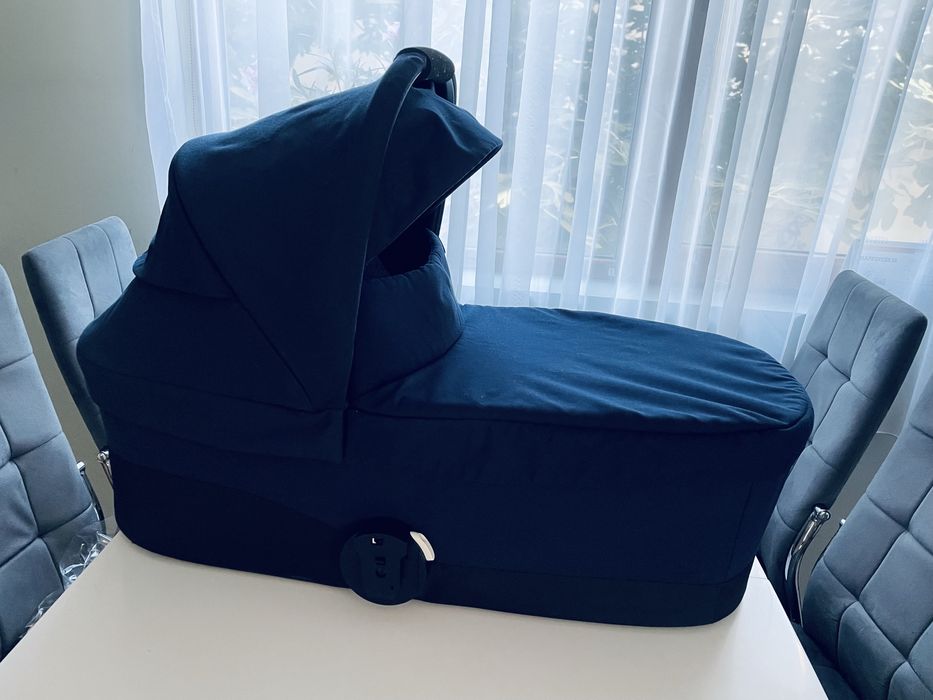 Лятна количка Cybex Balios S Lux и кош за новородено Cybex Cot S