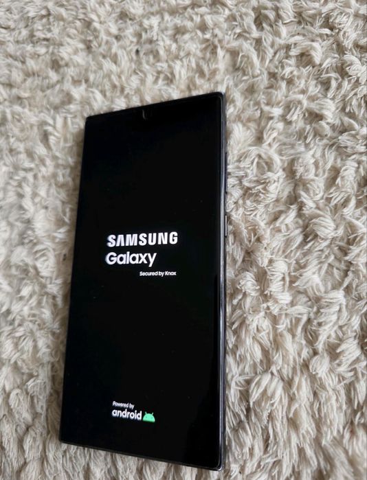 Vand sau schimb cu Iphone Samsung 5g