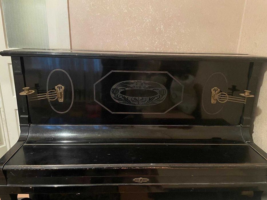 Продам пианино рояль