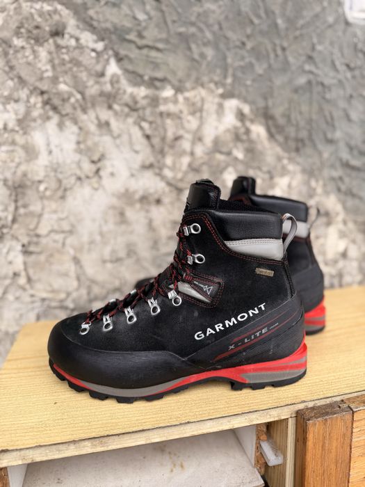 Bocanci Garmont Pinnacle munte salomon millet salewa scarpa lowa meindl