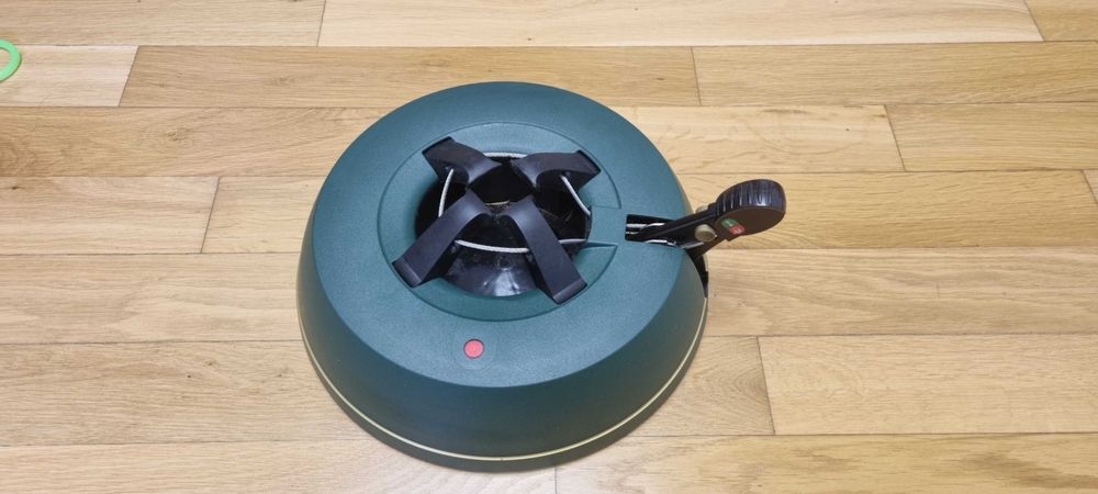 Suport brad pom Crăciun