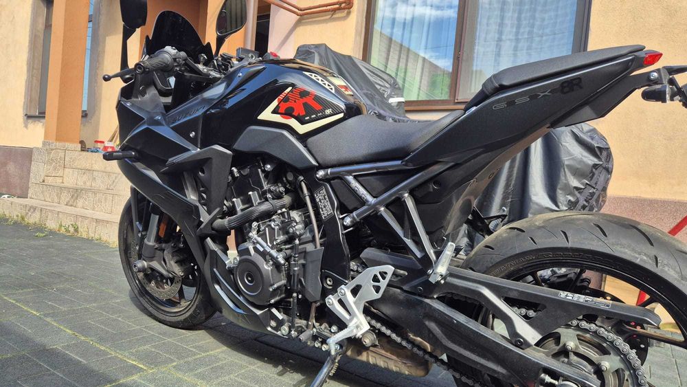 Suzuki GSX - 8R 2024