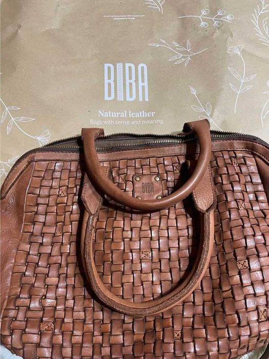 Винтидж нова  чанта от естествена кожа.